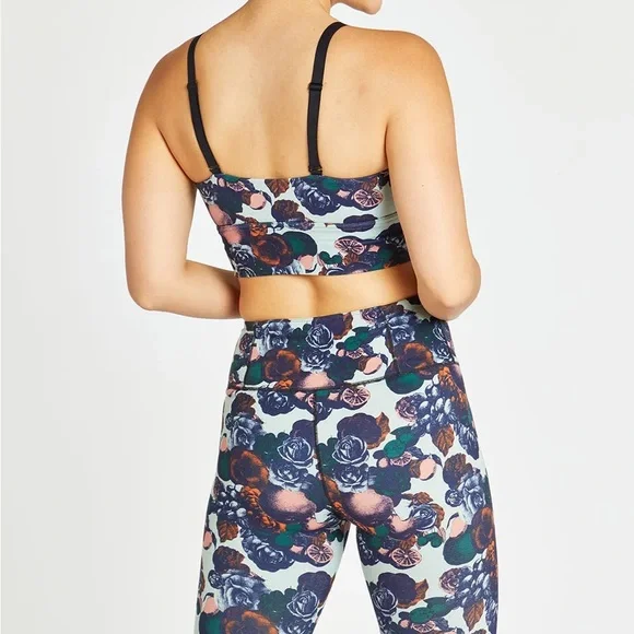 Oiselle Bird Hug Tights, size 6 - Picture 6 of 9